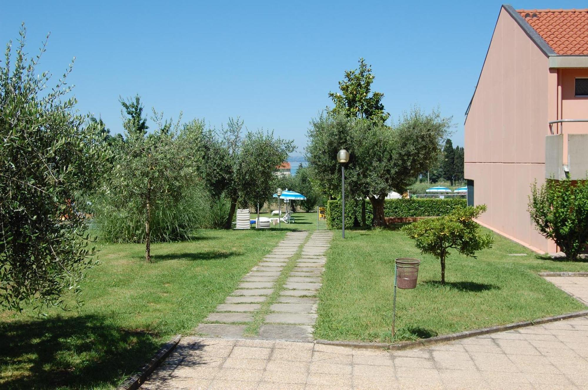 Hotel Le Tre Isole Magione Zewnętrze zdjęcie